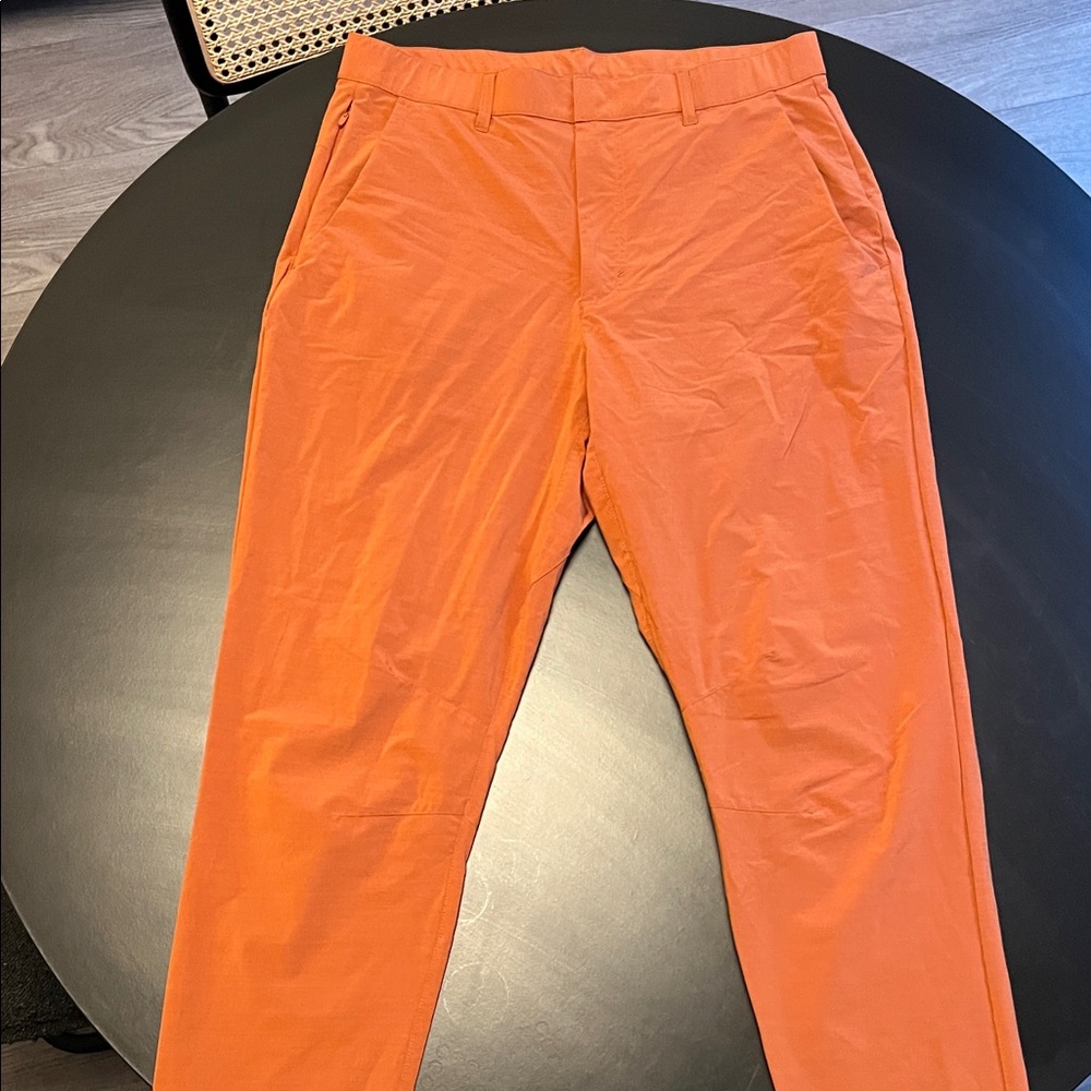 Fabletics Men's Orange Don Trouser